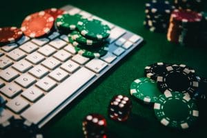 ¿Cómo jugar poker online en Colombia? Guía y consejos